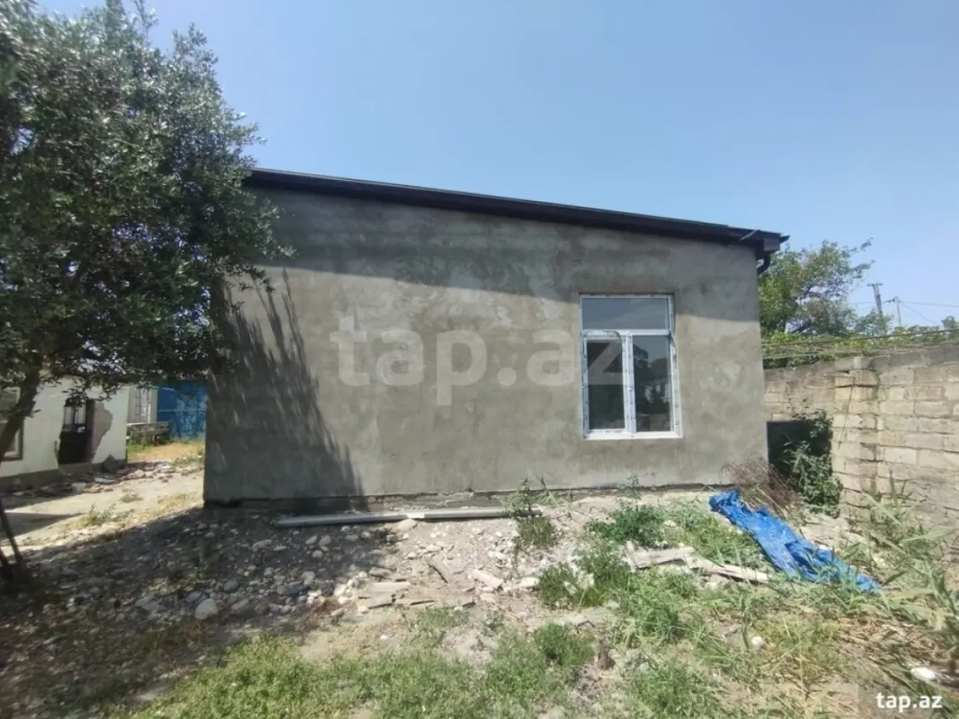 Satılır 3 otaqlı həyət evi