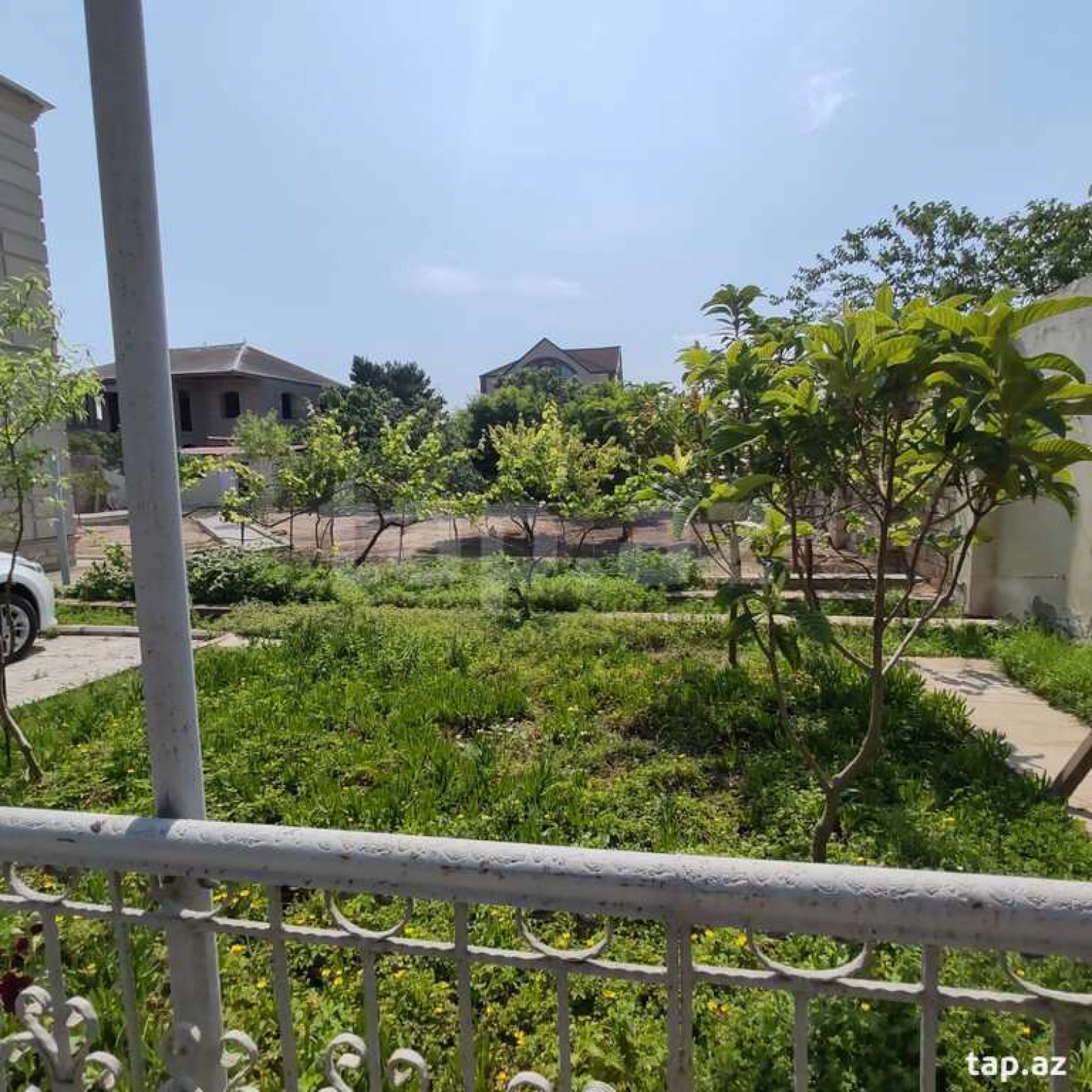 Satılır 5 otaqlı həyət evi