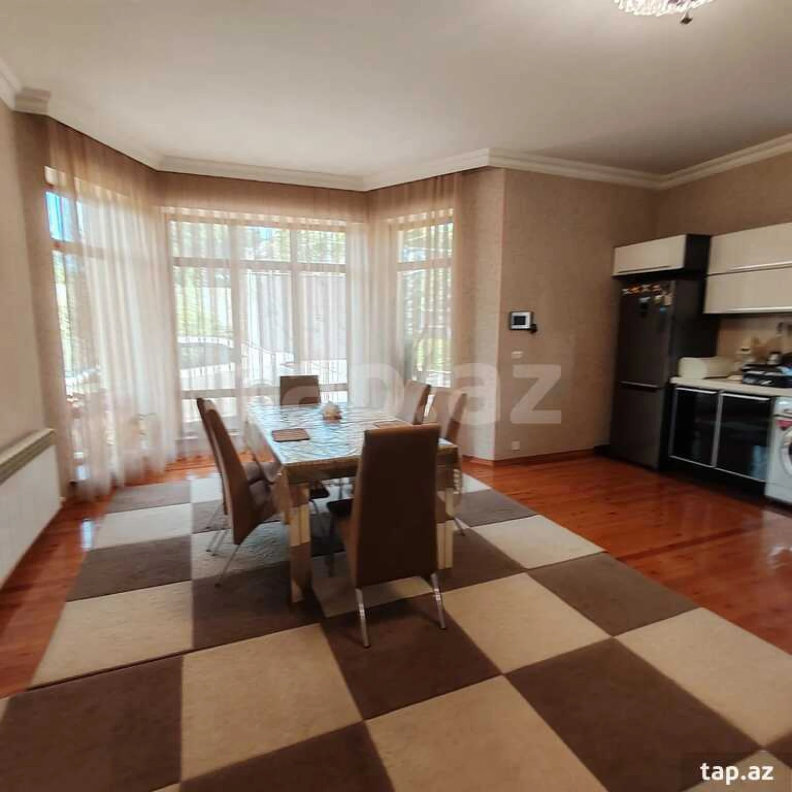 Satılır 5 otaqlı həyət evi