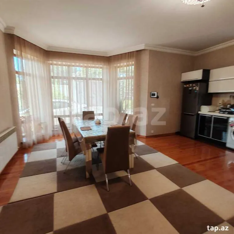 Satılır 5 otaqlı həyət evi