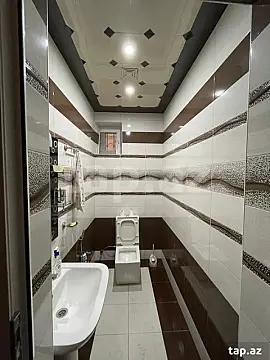 Satılır 5 otaqlı həyət evi