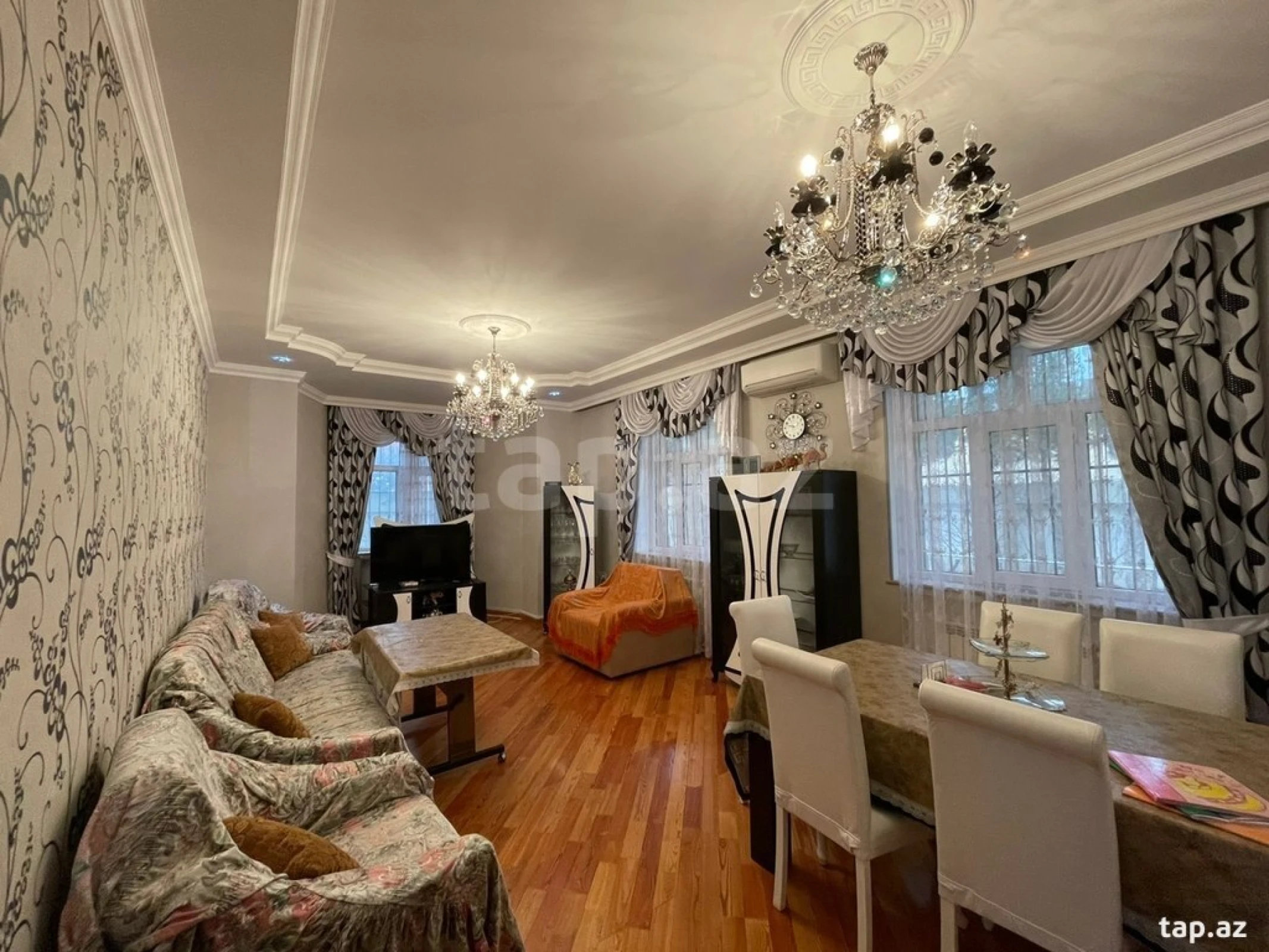 Satılır 5 otaqlı həyət evi