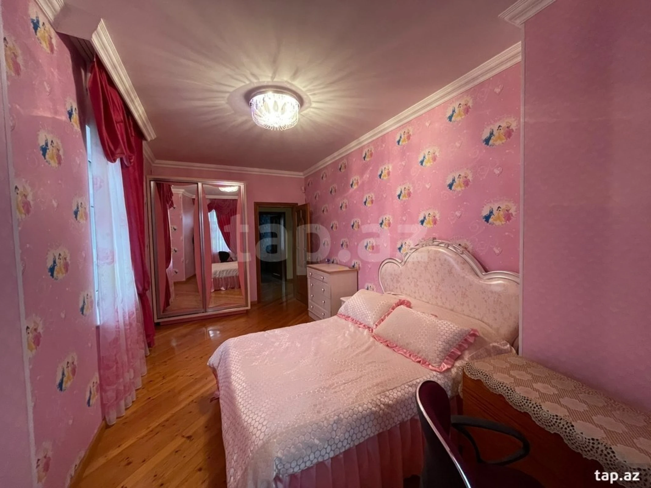 Satılır 5 otaqlı həyət evi