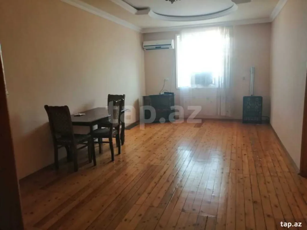 Satılır 4 otaqlı həyət evi 130 m²