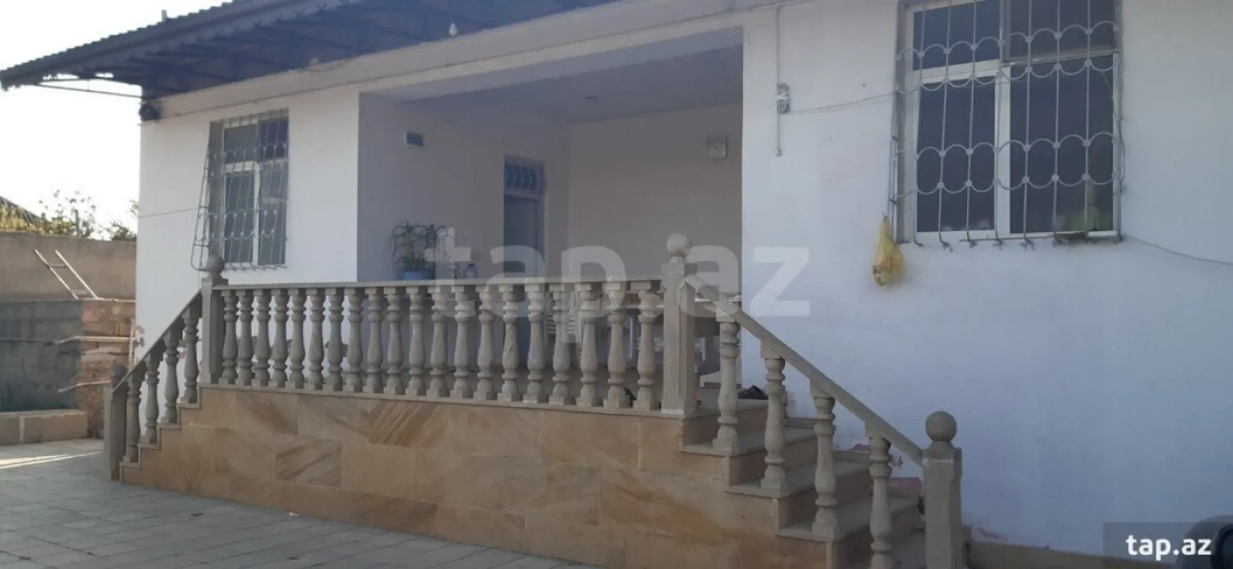 Satılır 4 otaqlı həyət evi 130 m²