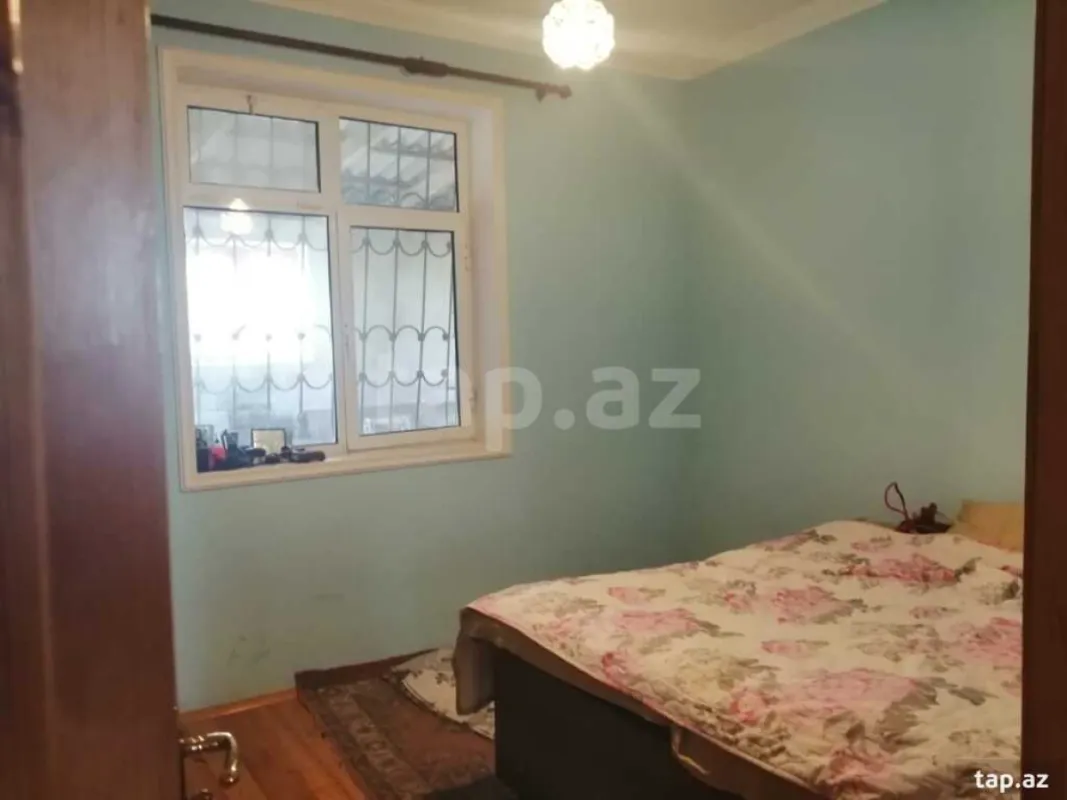 Satılır 4 otaqlı həyət evi 130 m²
