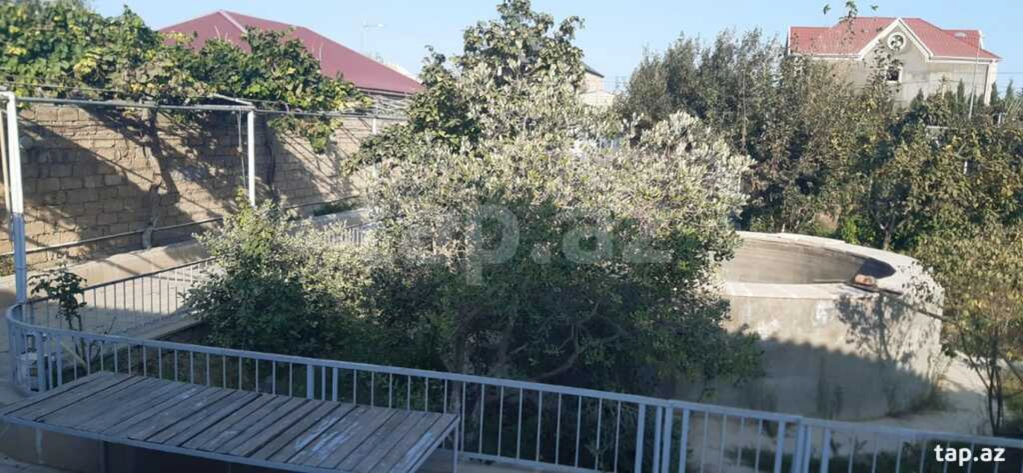 Satılır 4 otaqlı həyət evi 130 m²