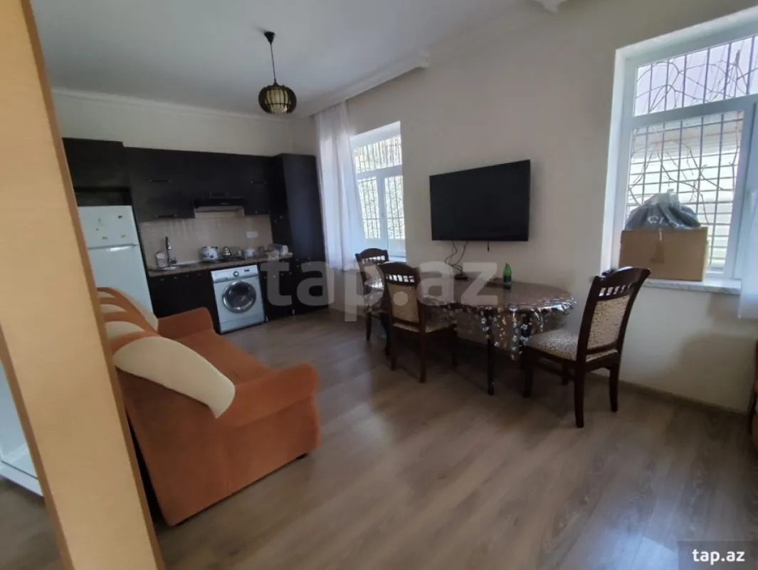 Satılır 2 otaqlı həyət evi