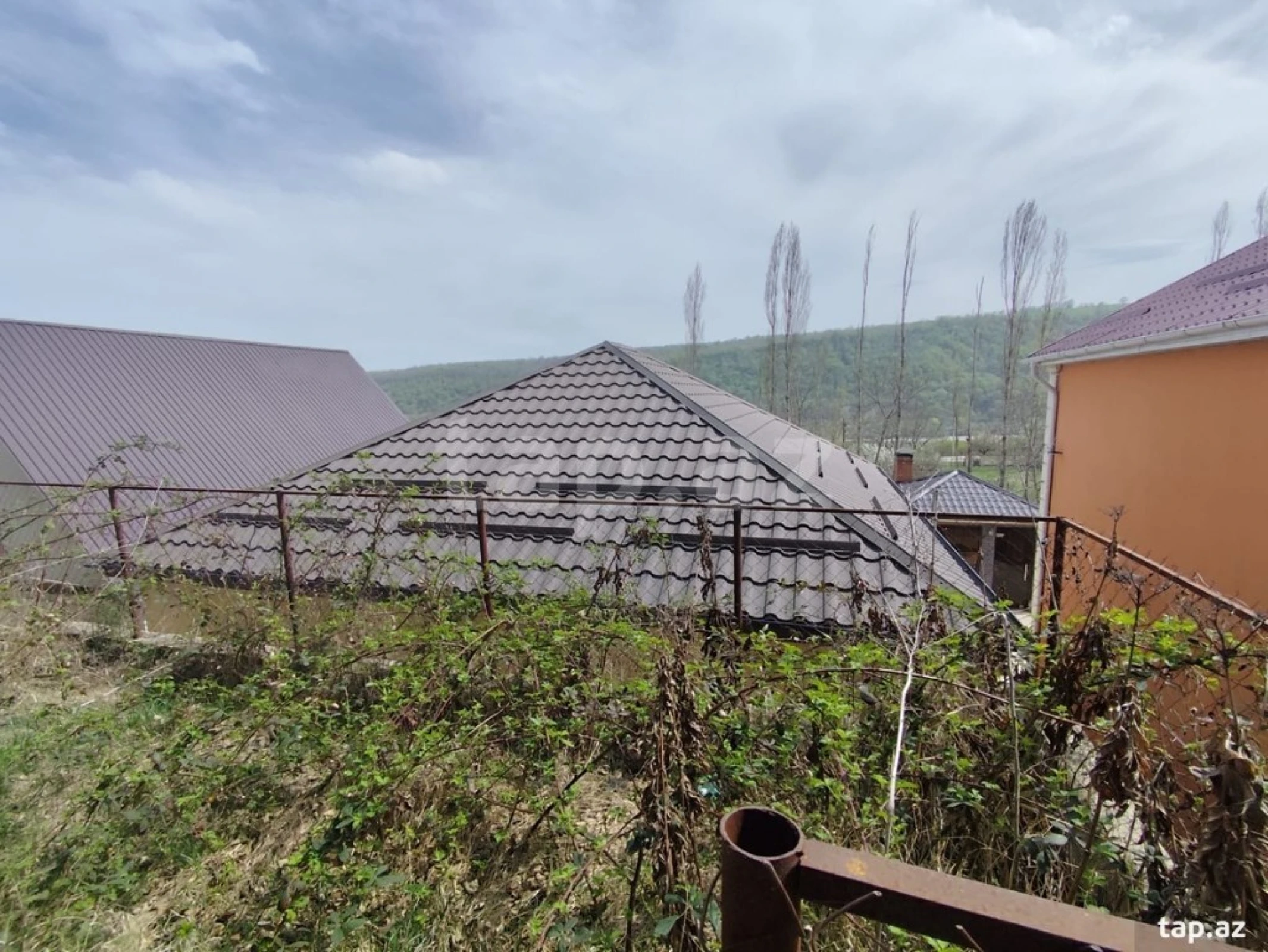 Satılır 2 otaqlı həyət evi