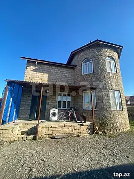 Satılır 6 otaqlı həyət evi 200 m² — Xaçmaz 6 otaq 200.00 m²