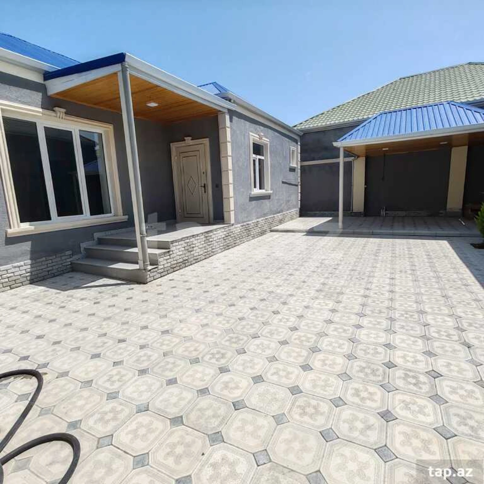 Satılır 4 otaqlı həyət evi