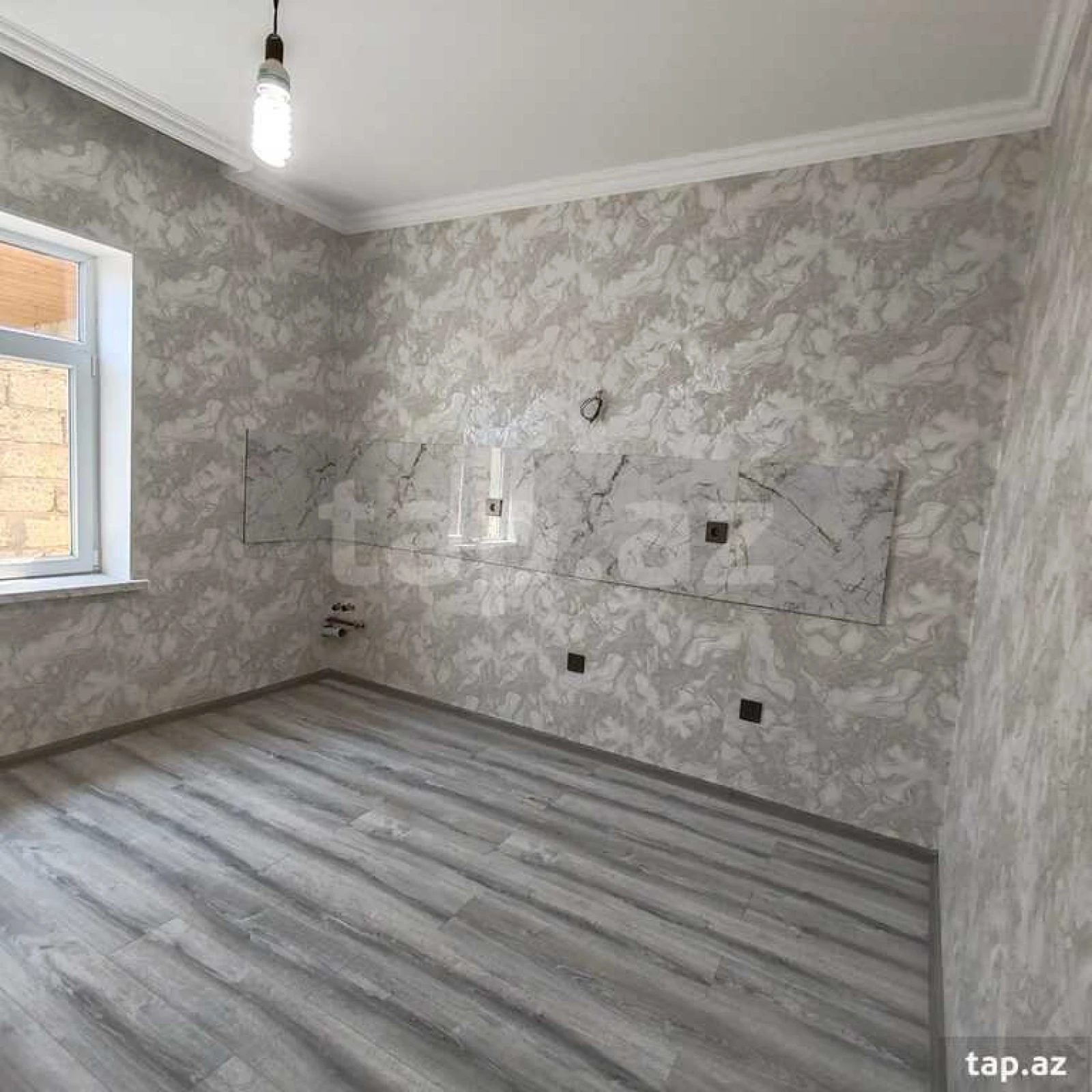 Satılır 4 otaqlı həyət evi