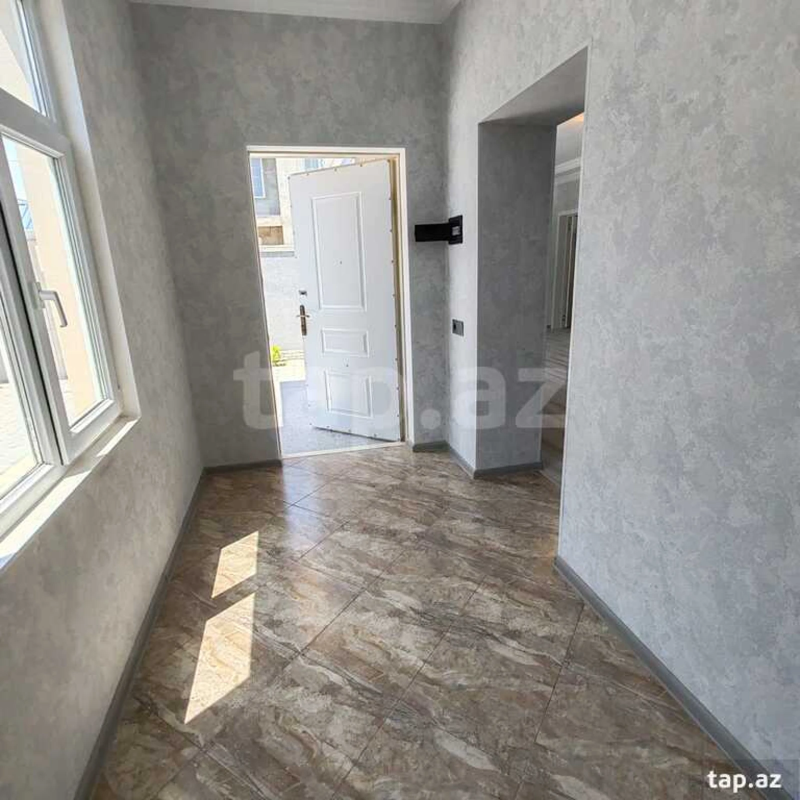 Satılır 4 otaqlı həyət evi