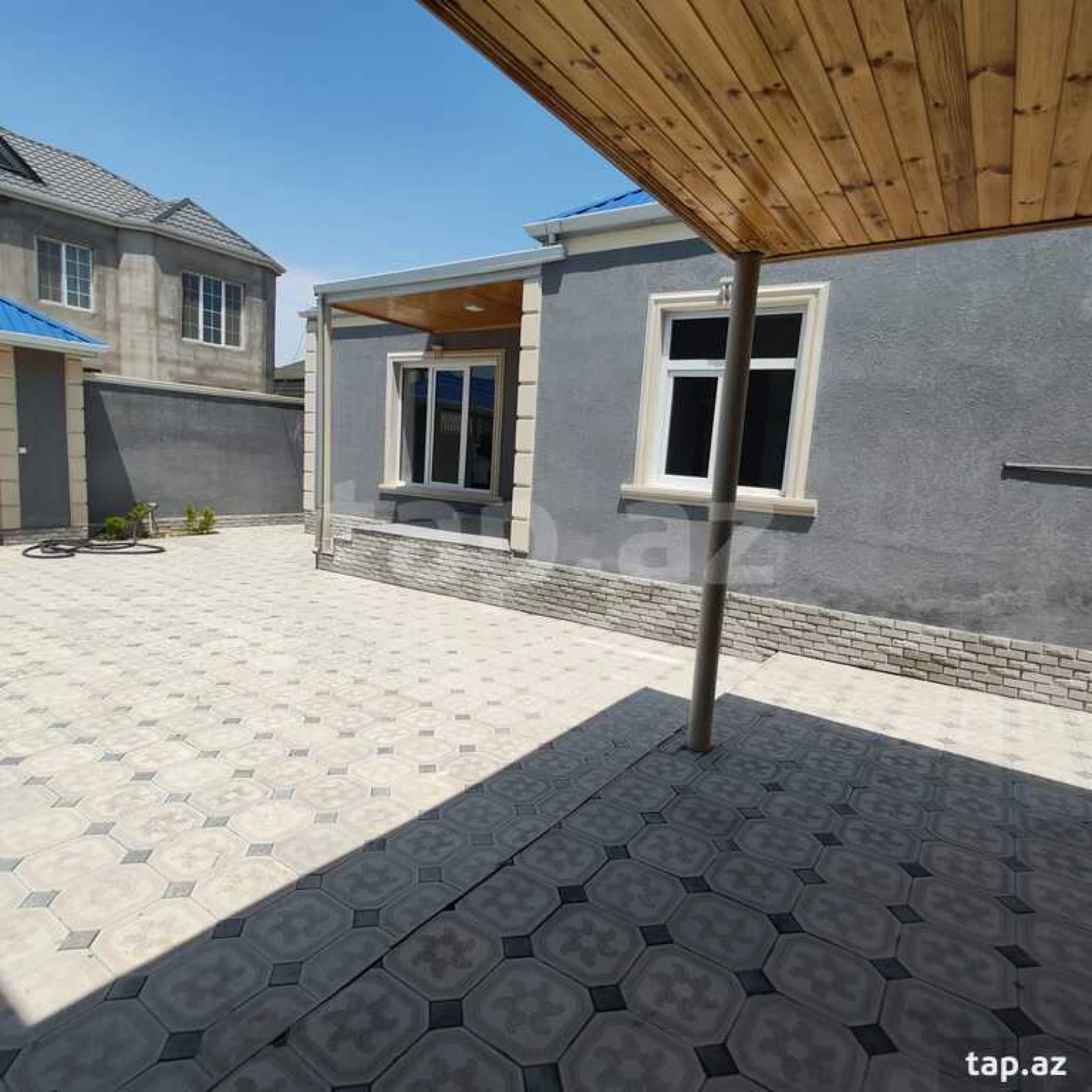 Satılır 4 otaqlı həyət evi