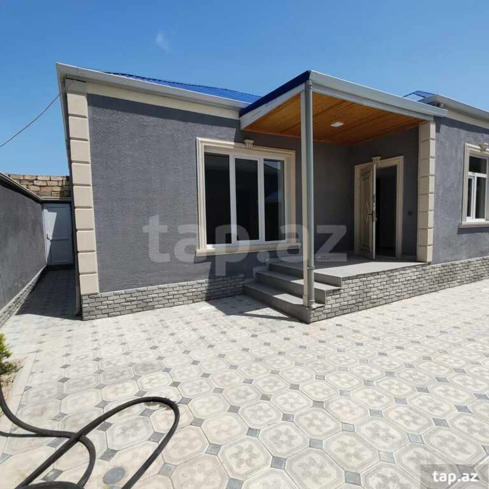 Satılır 4 otaqlı həyət evi