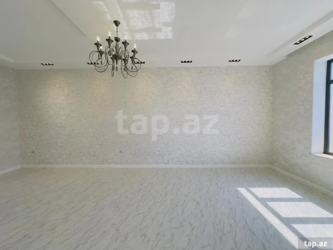 Satılır 5 otaqlı həyət evi