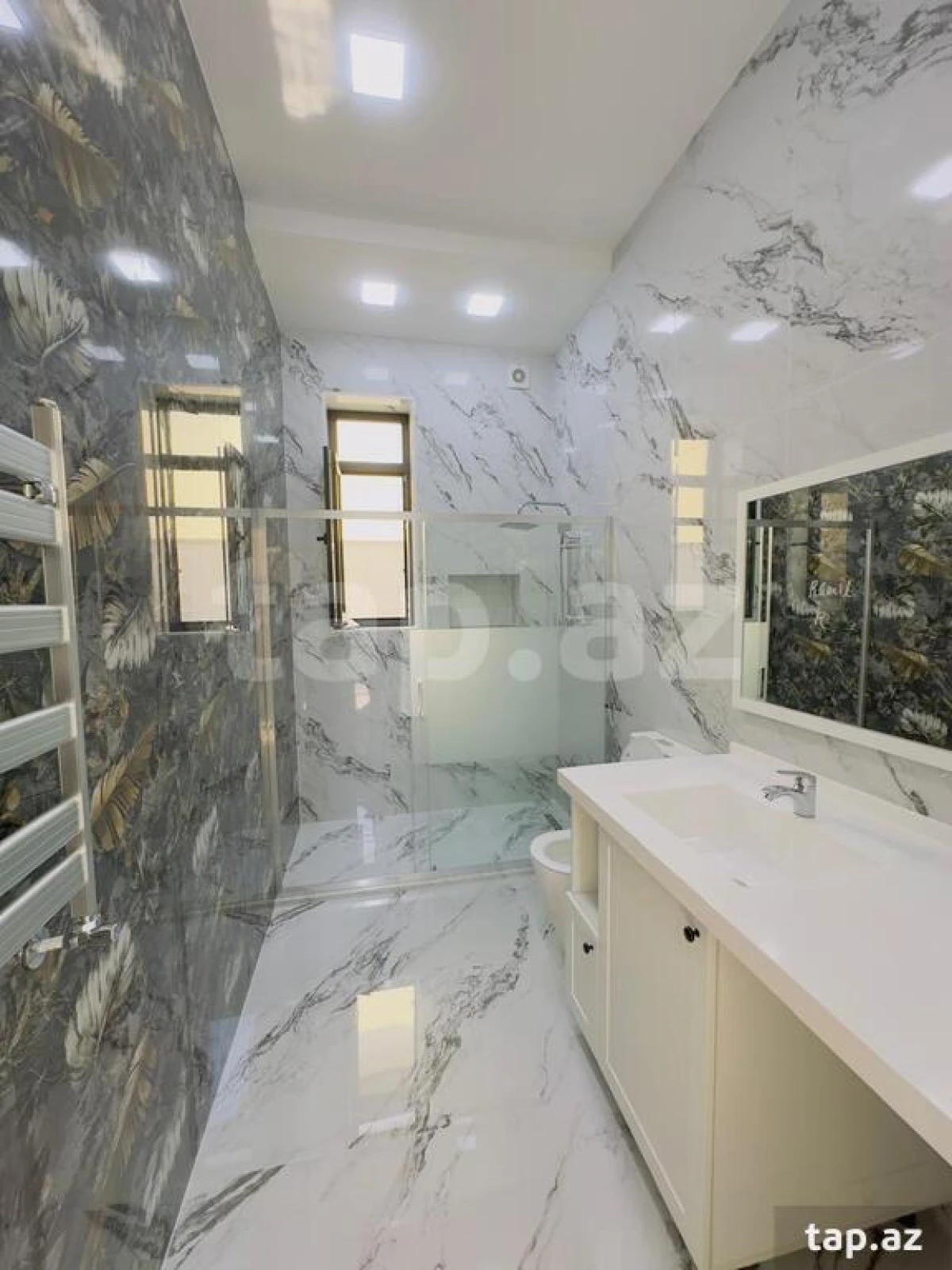 Satılır 5 otaqlı həyət evi