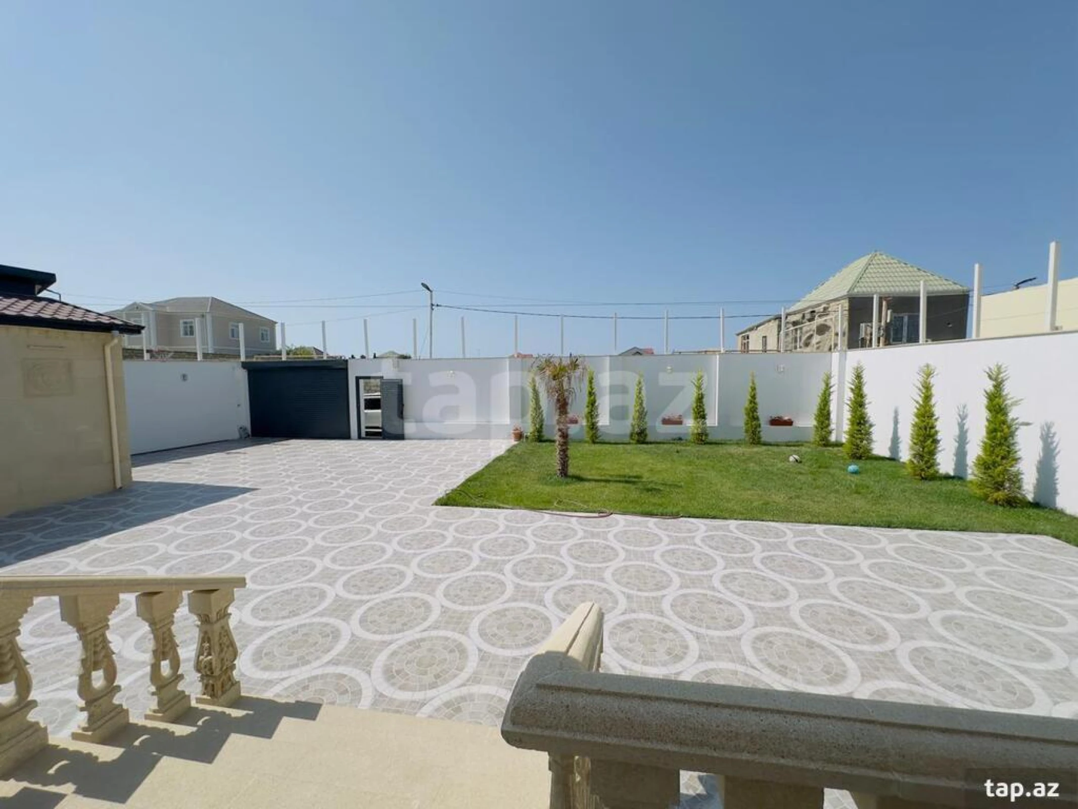 Satılır 5 otaqlı həyət evi