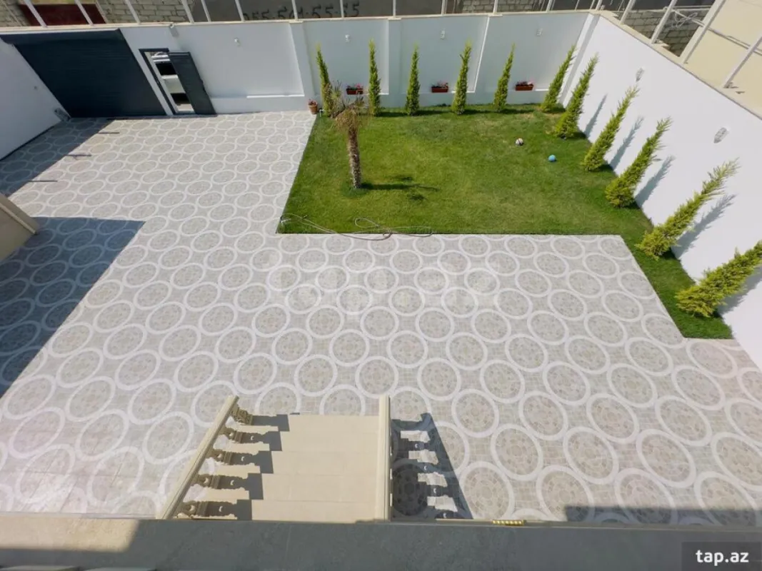 Satılır 5 otaqlı həyət evi