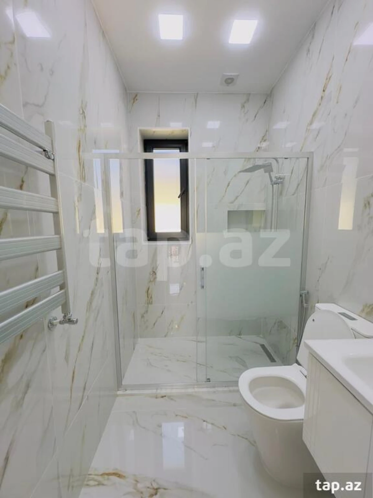 Satılır 5 otaqlı həyət evi