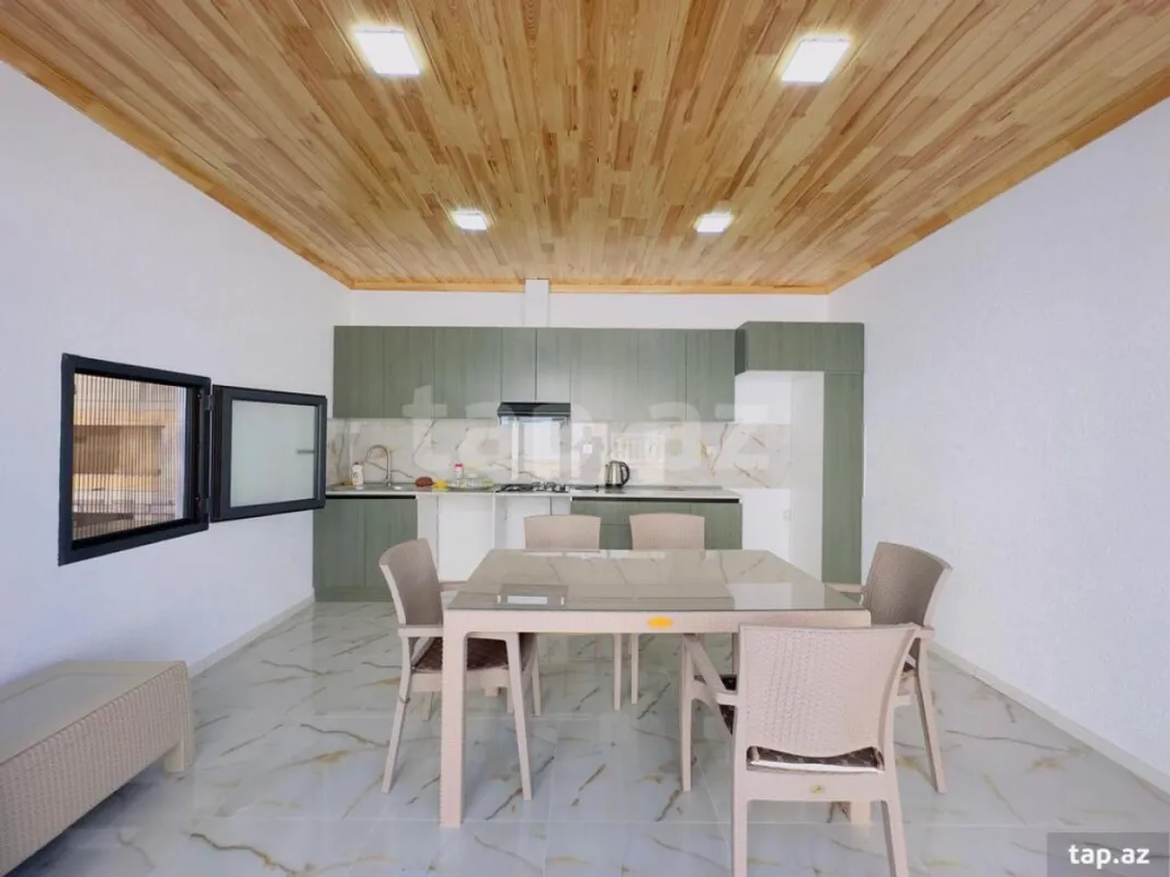 Satılır 5 otaqlı həyət evi