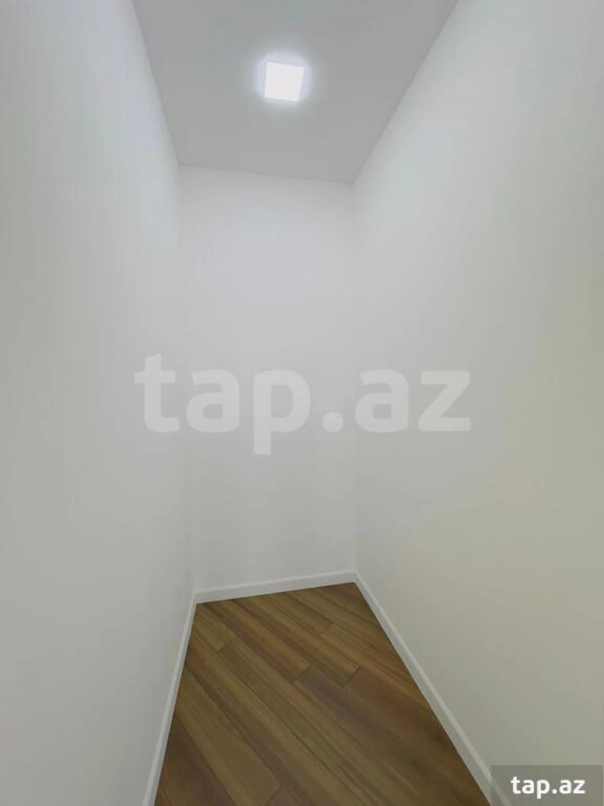 Satılır 5 otaqlı həyət evi