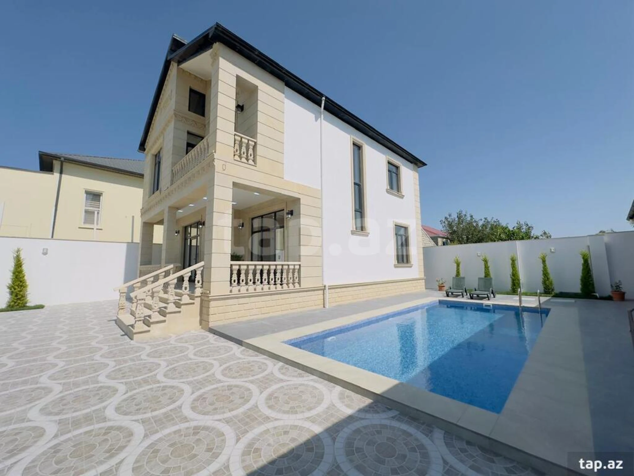 Satılır 5 otaqlı həyət evi