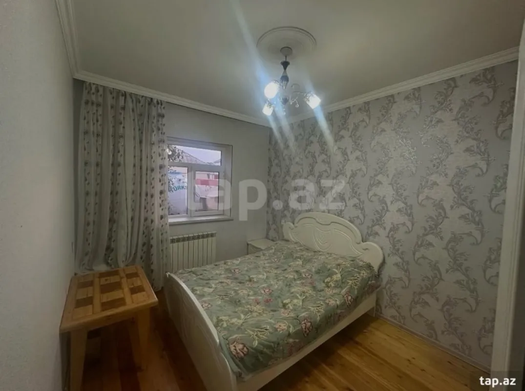 Satılır 4 otaqlı həyət evi