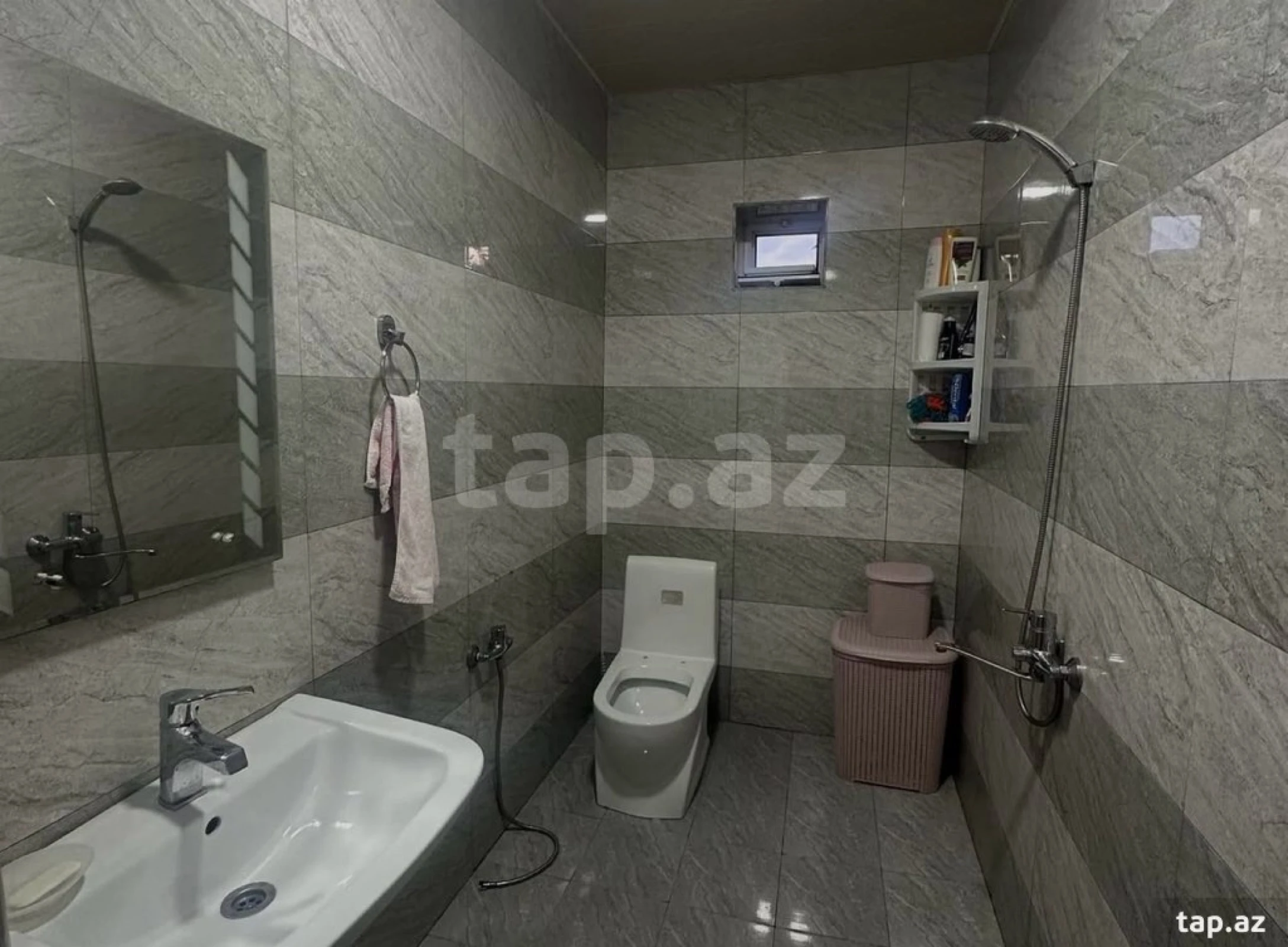 Satılır 4 otaqlı həyət evi