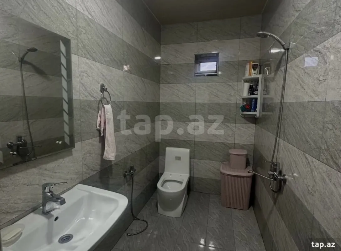 Satılır 4 otaqlı həyət evi