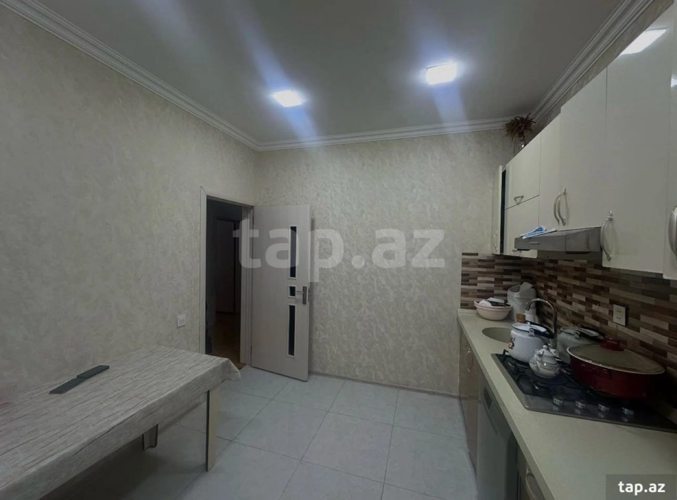 Satılır 4 otaqlı həyət evi