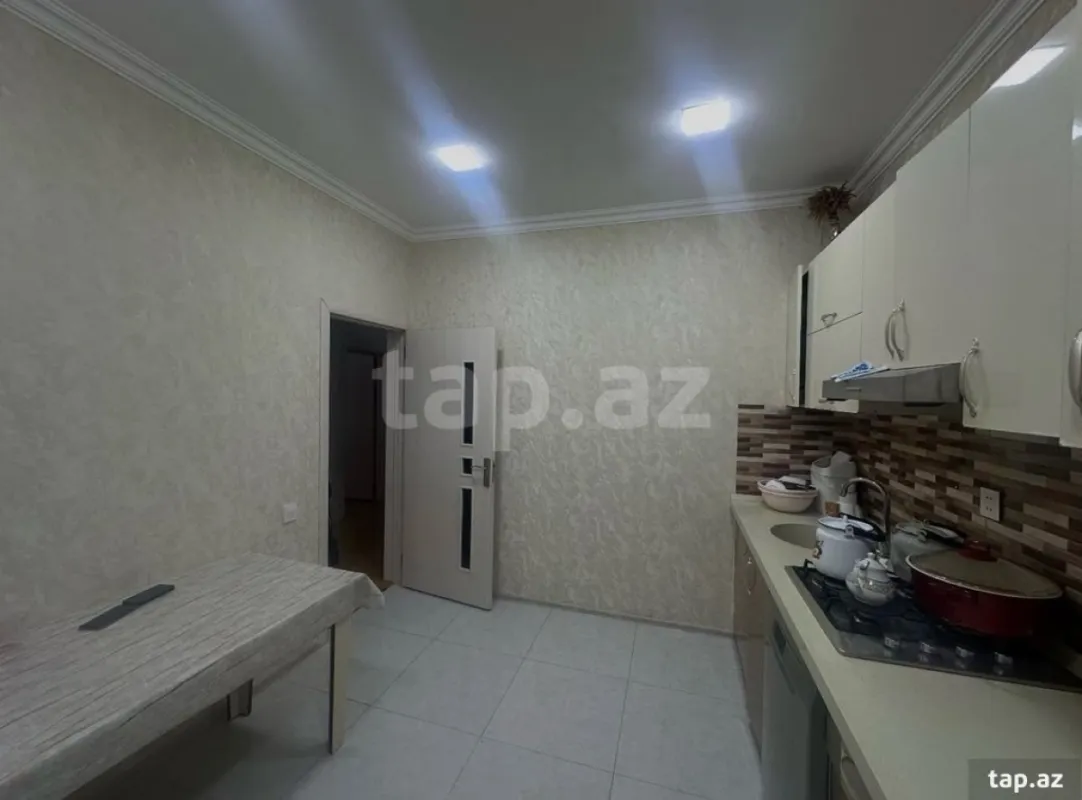 Satılır 4 otaqlı həyət evi