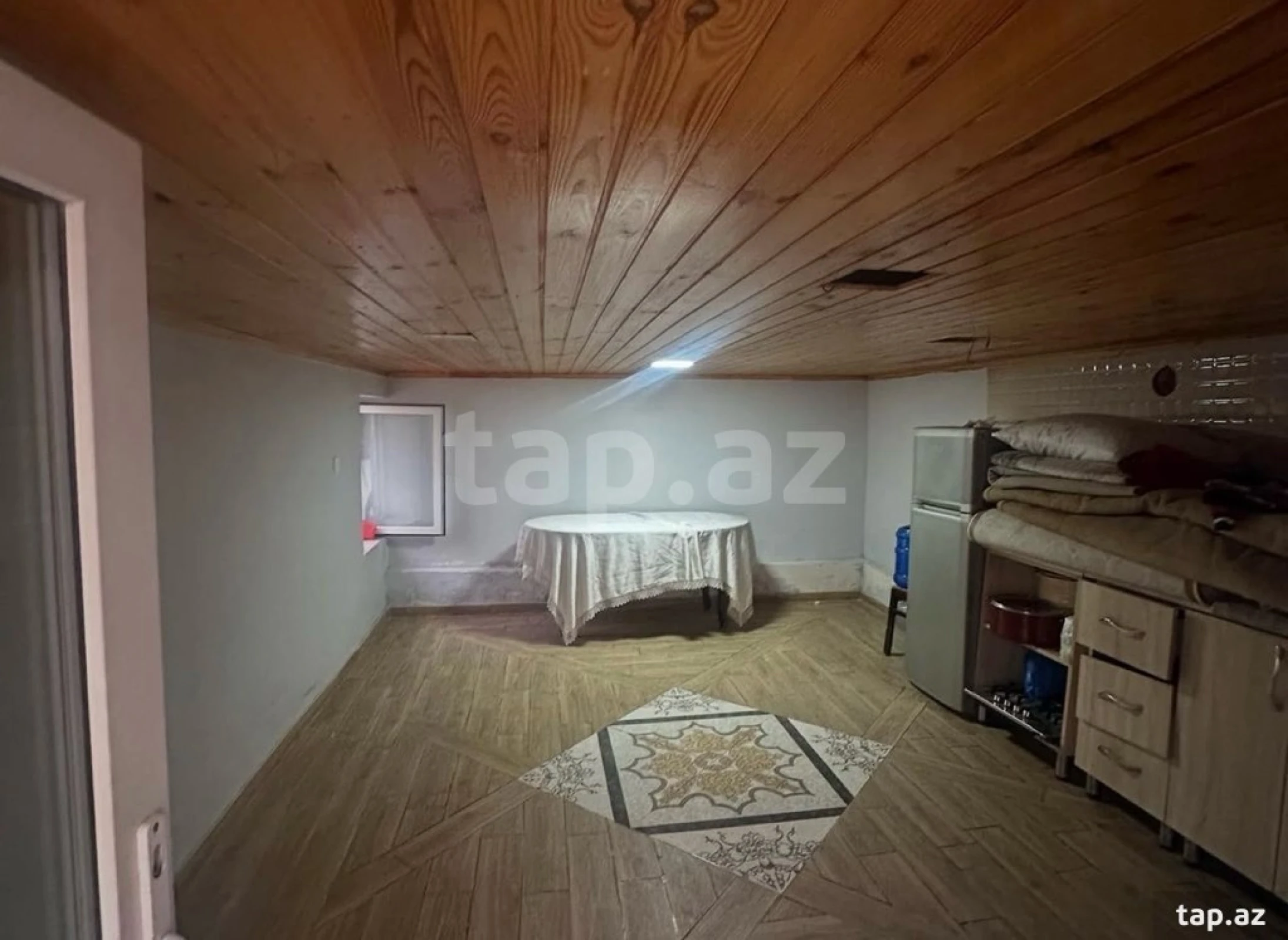 Satılır 4 otaqlı həyət evi