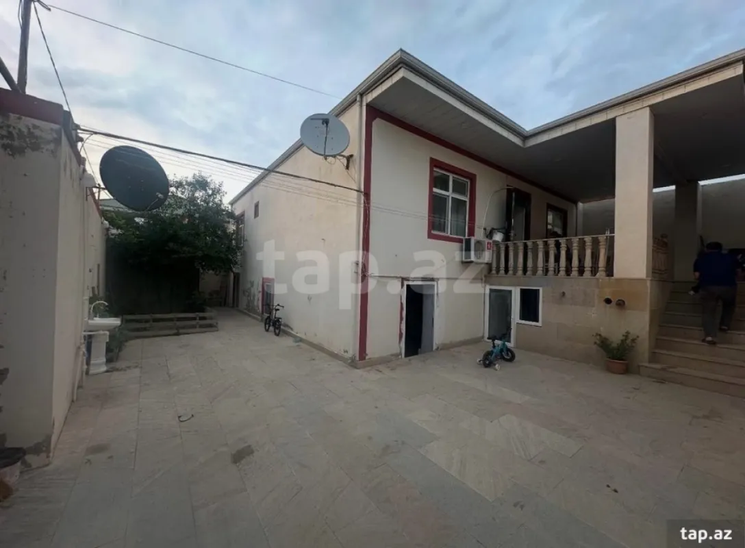 Satılır 4 otaqlı həyət evi