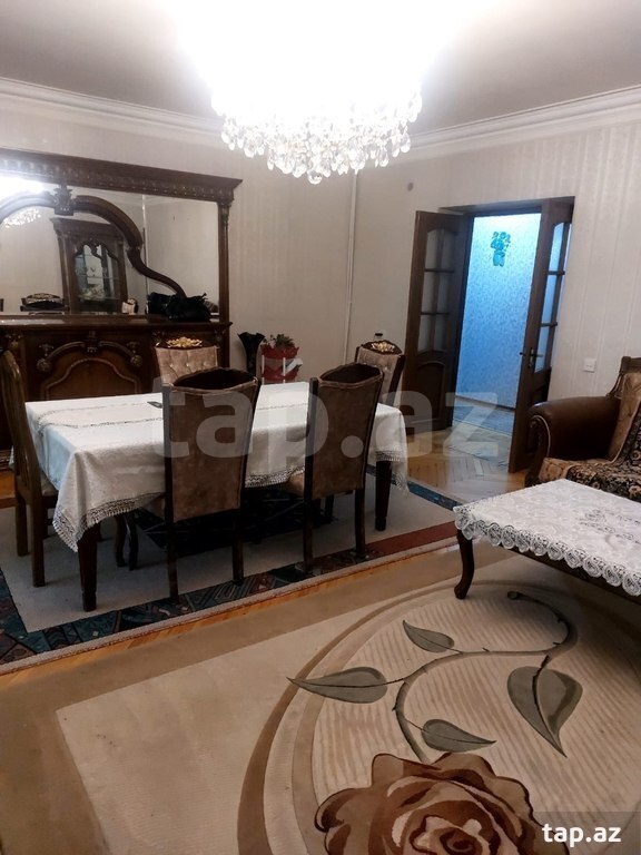 Satılır 4 otaqlı mənzil 85 m²