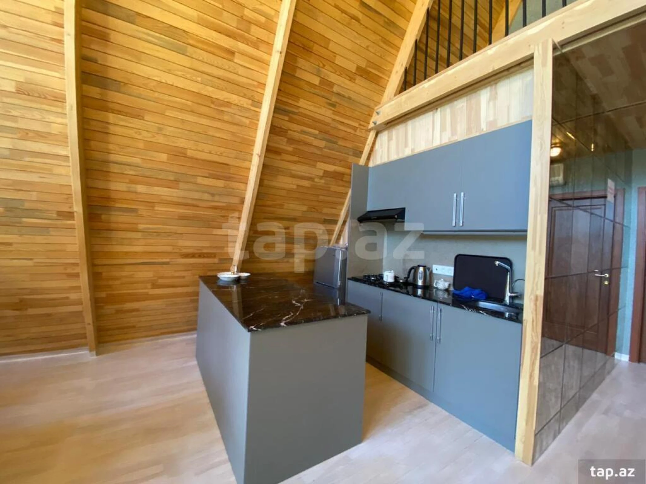 Kirayə verilir 4 otaqlı həyət evi