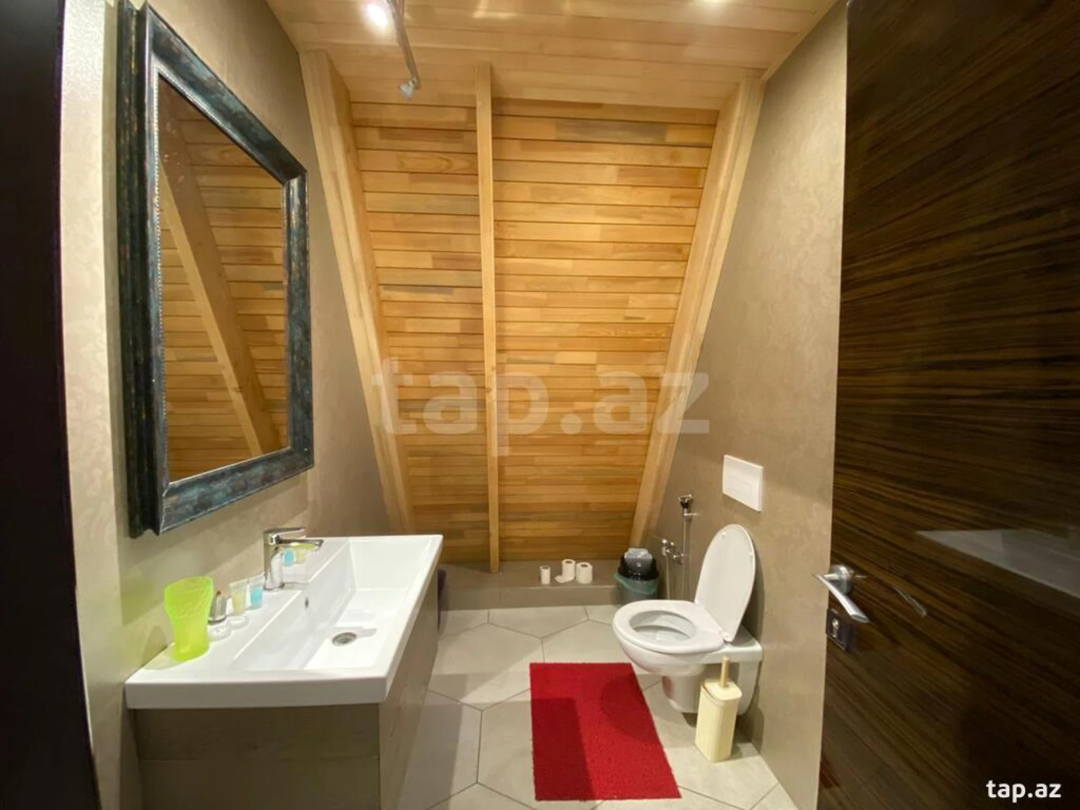 Kirayə verilir 4 otaqlı həyət evi