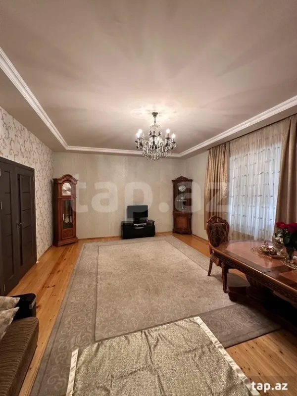 Satılır 4 otaqlı həyət evi