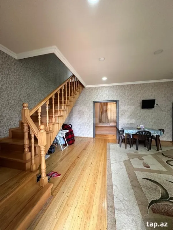 Satılır 4 otaqlı həyət evi