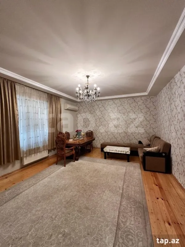 Satılır 4 otaqlı həyət evi