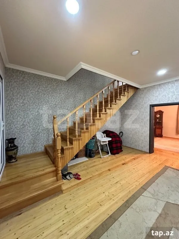 Satılır 4 otaqlı həyət evi