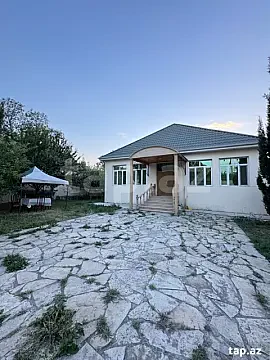 Kirayə verilir 9 otaqlı həyət evi 315 m² — Göygöl 9 otaq 315.00 m²