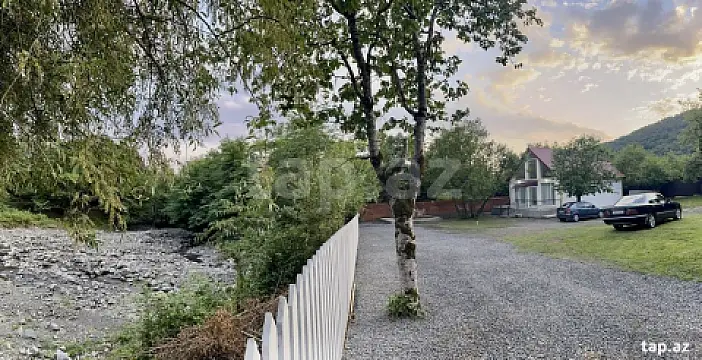 Kirayə verilir 4 otaqlı həyət evi