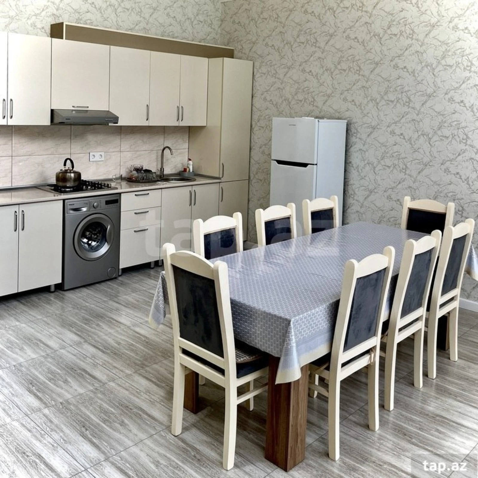 Kirayə verilir 4 otaqlı həyət evi