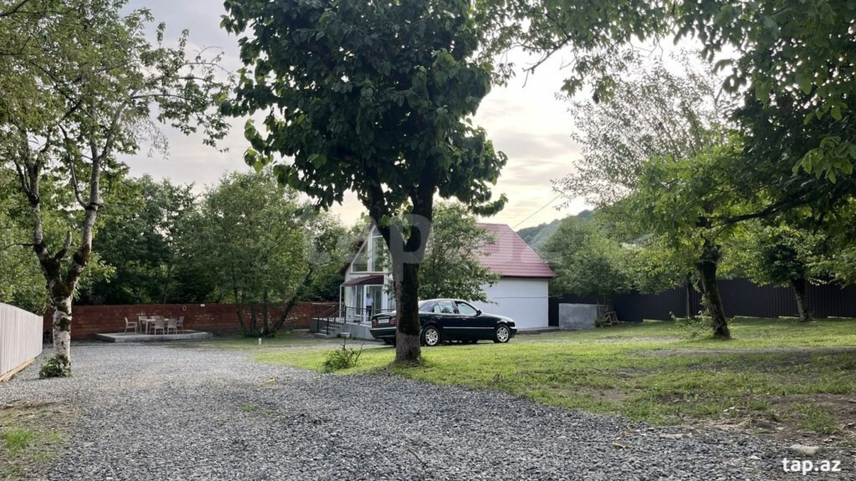 Kirayə verilir 4 otaqlı həyət evi