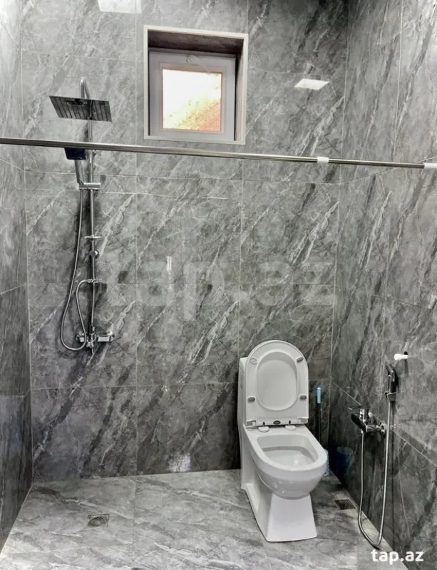 Kirayə verilir 4 otaqlı həyət evi