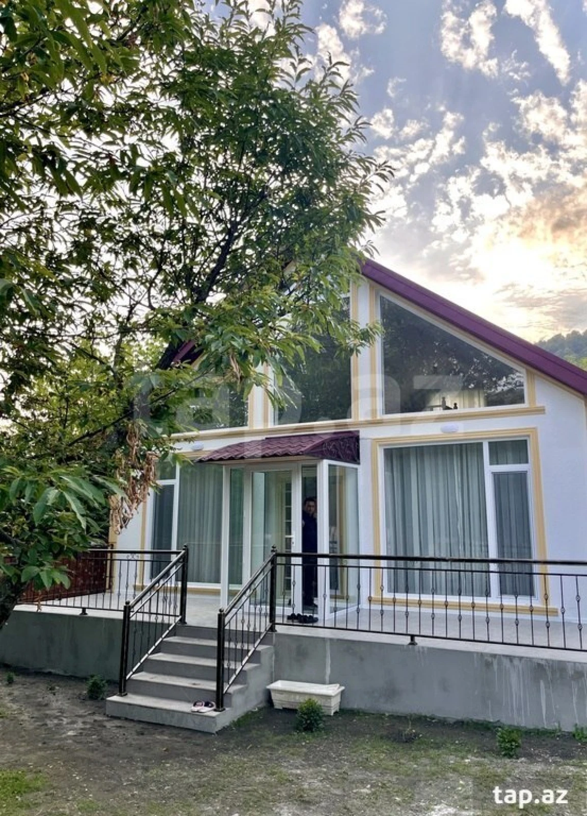 Kirayə verilir 4 otaqlı həyət evi