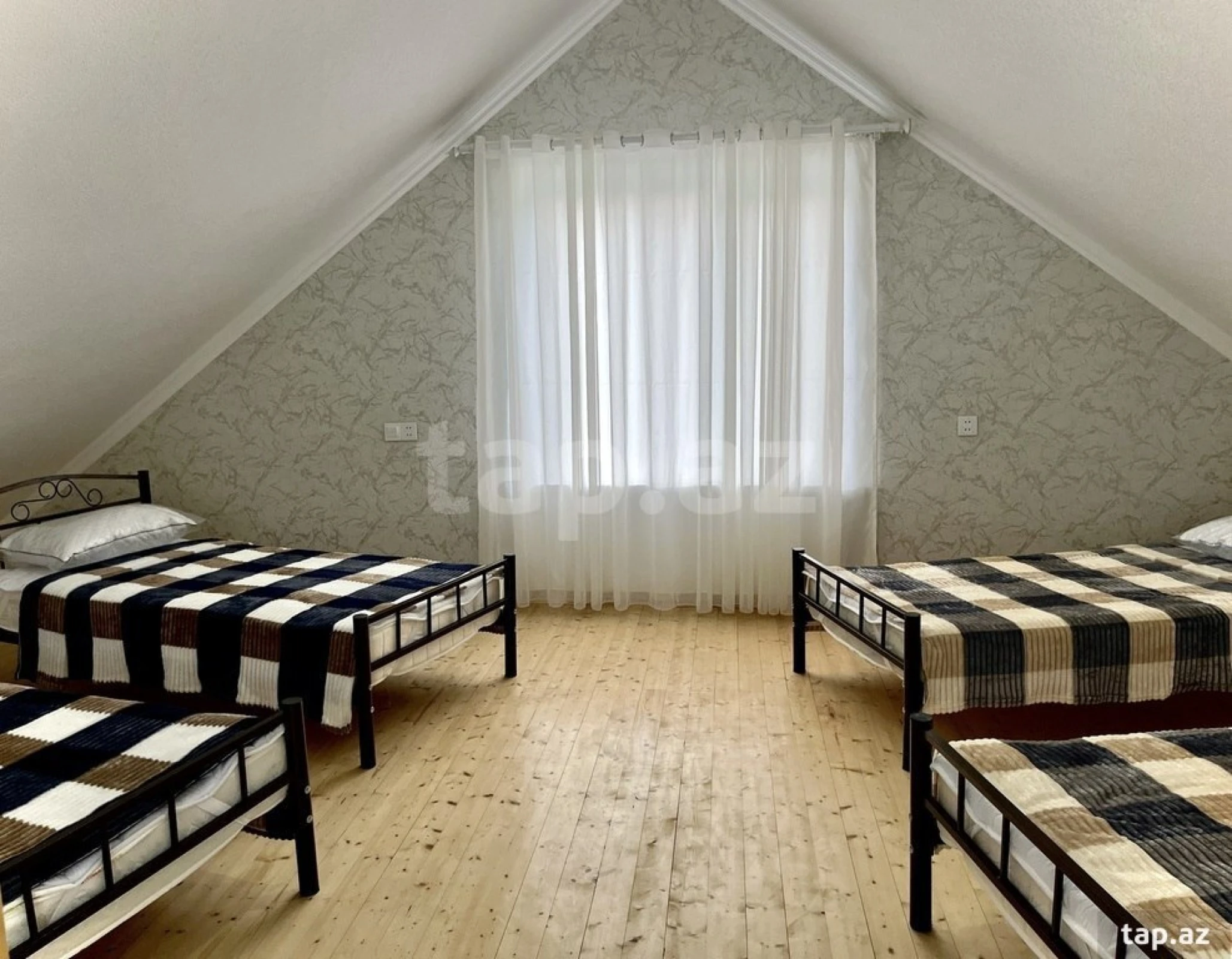 Kirayə verilir 4 otaqlı həyət evi