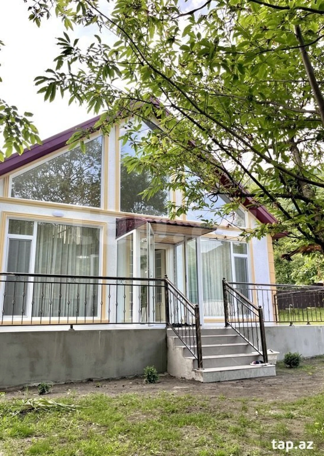 Kirayə verilir 4 otaqlı həyət evi