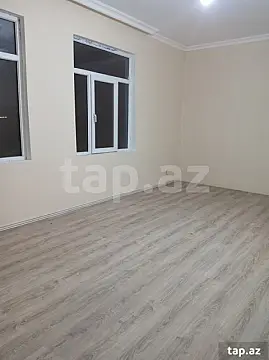 Satılır 8 otaqlı həyət evi